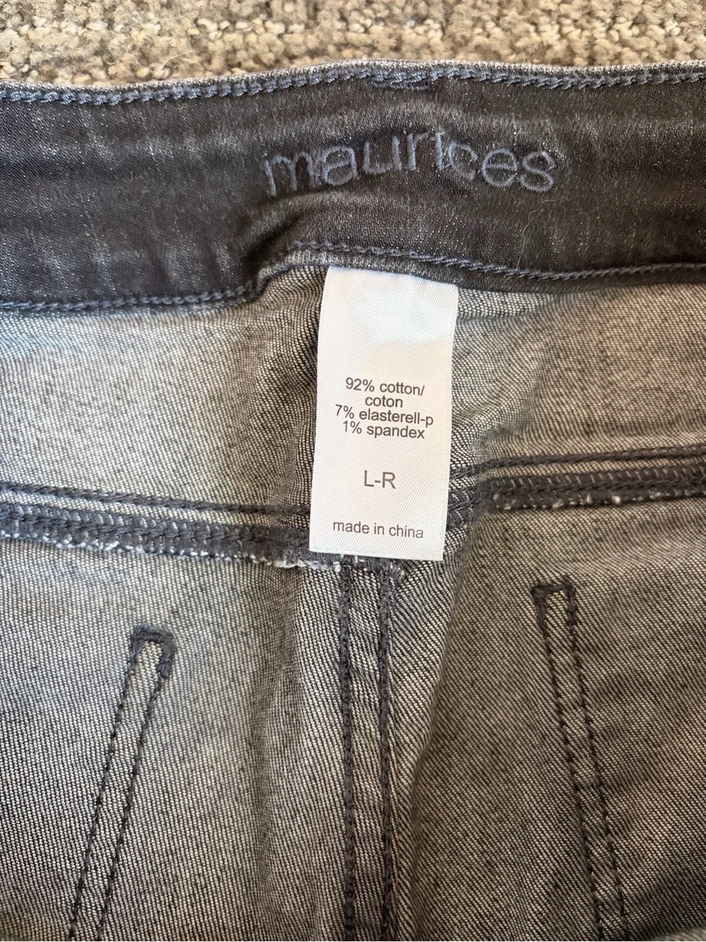 Maurices Classic DenimFlex Black Jeggings Skinny Jeans Size Large with Raw Hem - Picture 2 of 3